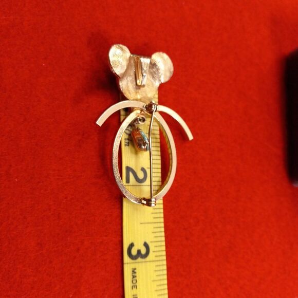 Vintage Green Eyed Bear Pendant/Brooch with Dangling Teardrop Gem - Picture 4 of 5